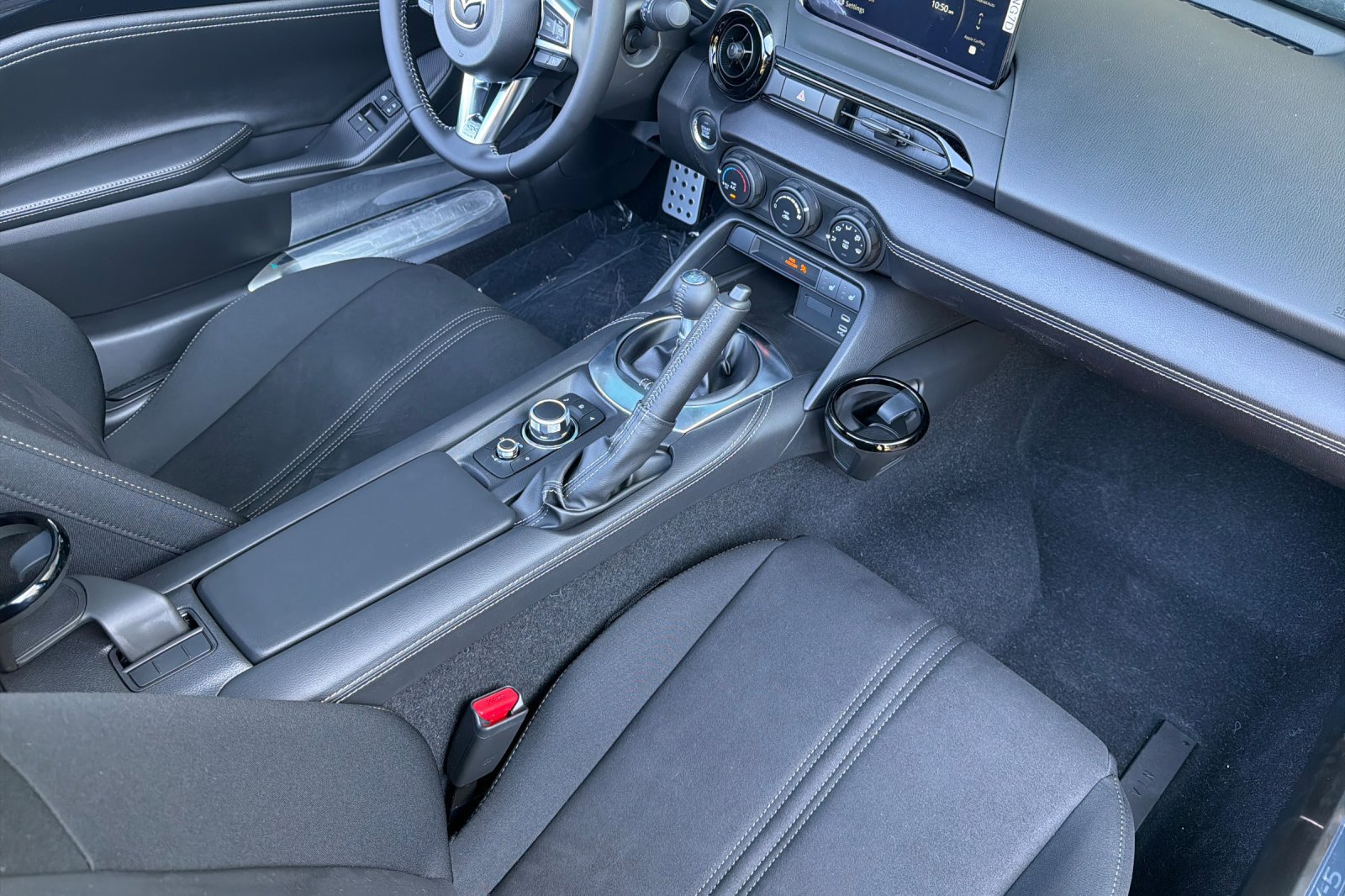 New 2026 MAZDA MX-5 Miata Club w/ Appearance Package RWD image 17