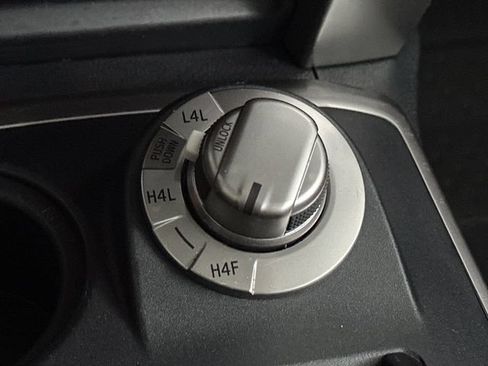 Used 2024 Toyota 4Runner Limited AWD/4WD image 24