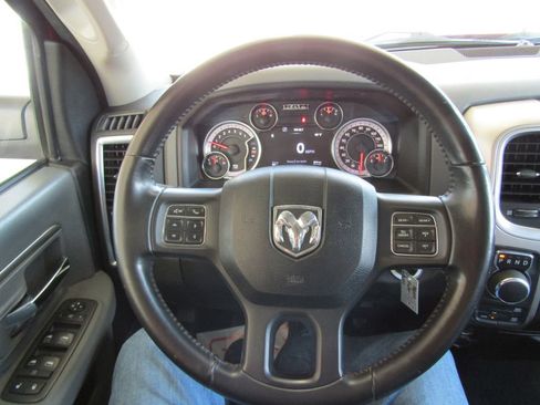 Used 2019 RAM 1500 Classic SLT w/ Luxury Group AWD/4WD image 21