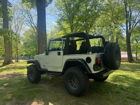Used 2003 Jeep Wrangler SE AWD/4WD image 11