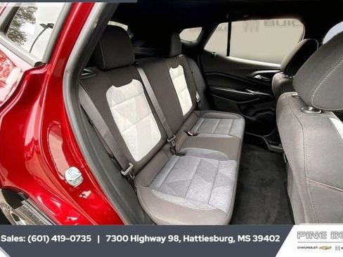 Used 2024 Chevrolet Trax RS w/ Driver Confidence Package image 20