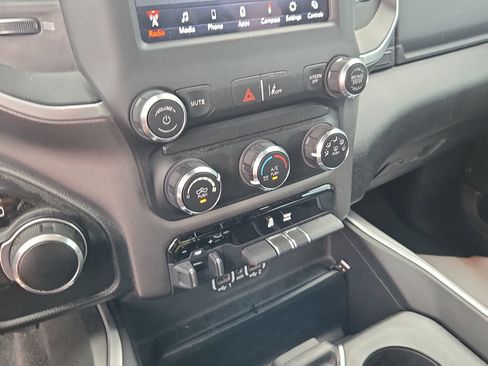Used 2021 RAM 1500 Big Horn RWD image 15