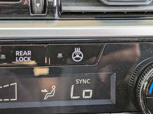 Used 2024 Nissan Pathfinder Platinum w/ Cargo Package image 35