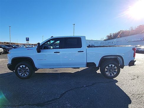 New 2026 Chevrolet Silverado 2500 Custom w/ Custom Convenience Package image 5