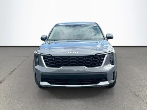 Certified 2025 Kia Sorento LX FWD image 2