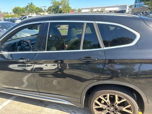 Used 2021 BMW X1 sDrive28i w/ Convenience Package FWD image 6