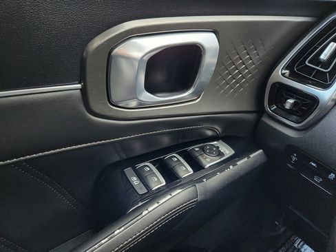 Used 2022 Kia Sorento SX AWD/4WD image 14