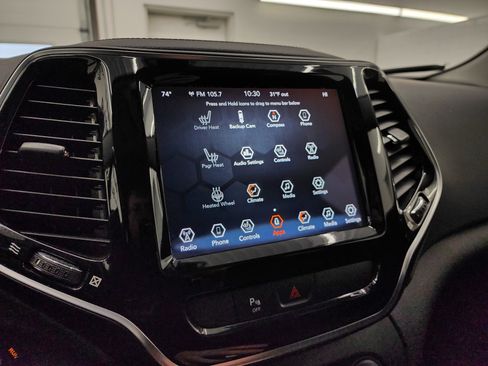 Used 2020 Jeep Cherokee Limited image 46