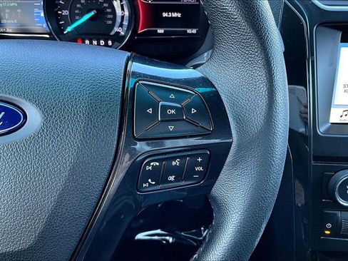 Used 2017 Ford Explorer XLT w/ Equipment Group 201A image 21