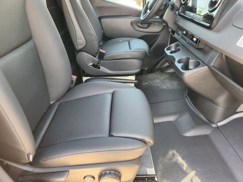 New 2025 Mercedes-Benz Sprinter 2500 image 3