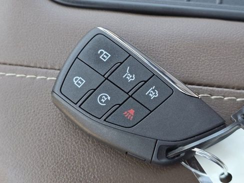 Used 2024 Chevrolet Tahoe High Country AWD/4WD image 47