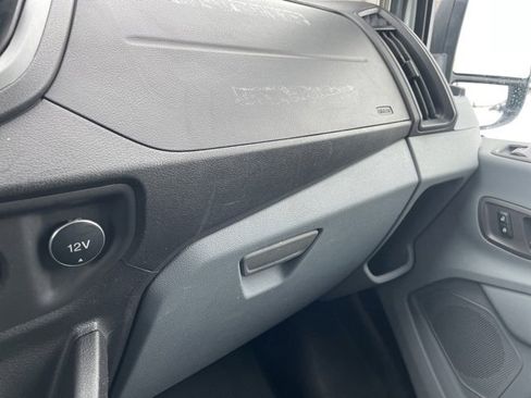 Used 2016 Ford Transit 150 XL image 29