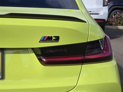Used 2023 BMW M3 Competition w/ M Carbon Exterior Package image 46
