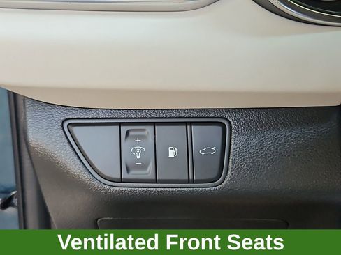 Used 2023 Genesis G70 2.0T w/ Sport Prestige Package image 15