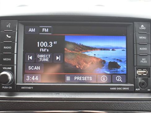 Used 2019 Dodge Grand Caravan SE image 25