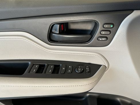 Used 2024 Honda Odyssey EX-L image 18