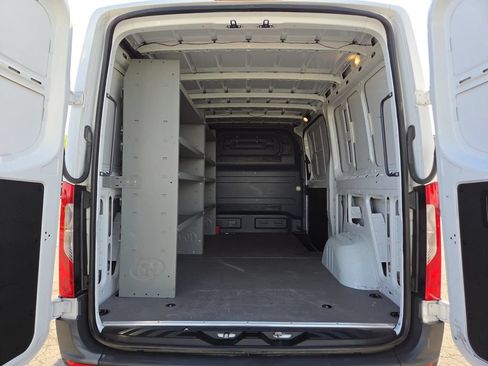 Used 2022 Mercedes-Benz Sprinter 1500 image 16