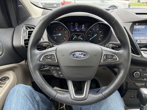 Used 2018 Ford Escape Titanium AWD/4WD image 11
