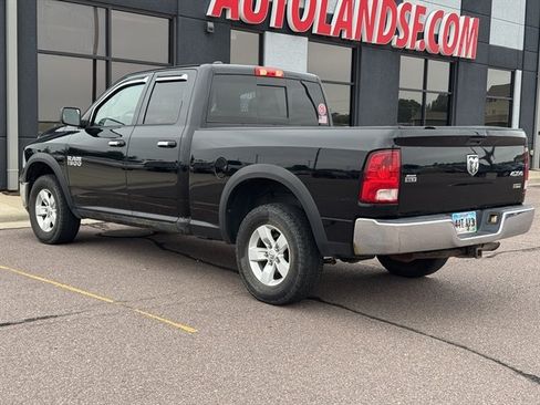 Used 2013 RAM 1500 Classic SLT w/ Premium Display Pkg AWD/4WD image 2