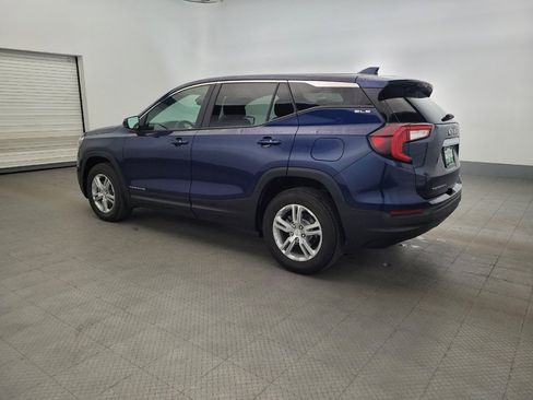 Used 2023 GMC Terrain SLE AWD/4WD image 3