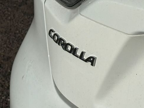 Used 2024 Toyota Corolla LE FWD image 11