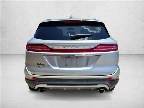 Used 2019 Lincoln MKC Reserve FWD image 6