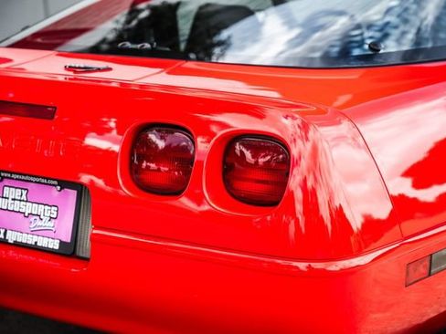 Used 1994 Chevrolet Corvette Coupe RWD image 47