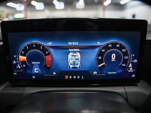 Used 2025 Ford Mustang Coupe RWD image 5