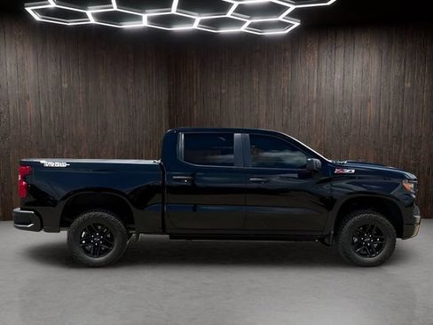 Used 2024 Chevrolet Silverado 1500 Custom Trail Boss AWD/4WD image 7