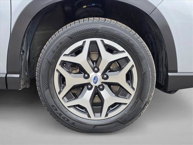 Used 2021 Subaru Forester Premium AWD/4WD image 9