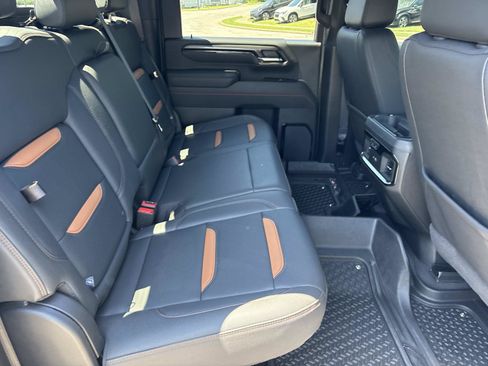 Used 2026 GMC Sierra 2500 AT4 w/ AT4 Premium Plus Package AWD/4WD image 34