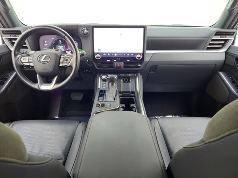 Used 2024 Lexus GX 550 AWD/4WD image 20