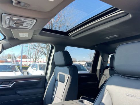 New 2026 GMC Sierra 2500 Denali w/ Denali Reserve Package image 19