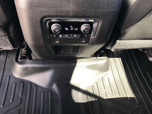Used 2021 Chevrolet Tahoe LT w/ LT Signature Package AWD/4WD image 55
