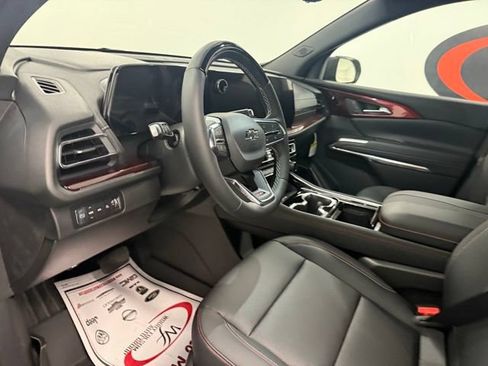 New 2026 Chevrolet Traverse Z71 w/ Enhanced Driving Package AWD/4WD image 13