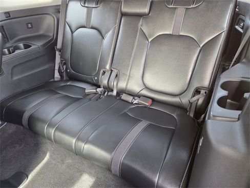 Used 2023 Honda Pilot EX-L image 12