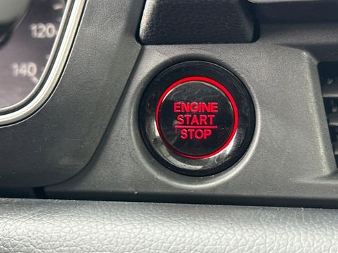 Certified 2024 Honda Pilot Touring image 35