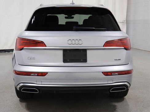 Used 2023 Audi Q5 2.0T Premium w/ Convenience Package AWD/4WD image 7