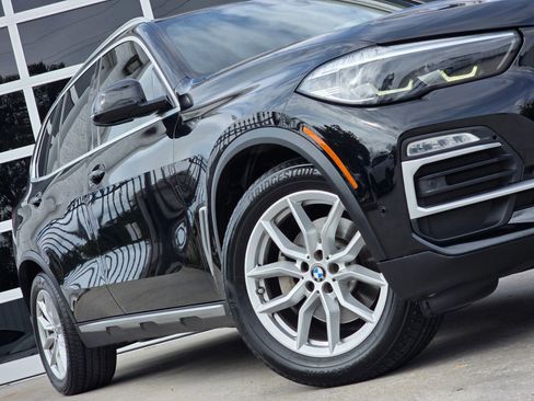 Used 2019 BMW X5 xDrive40i w/ Convenience Package AWD/4WD image 12
