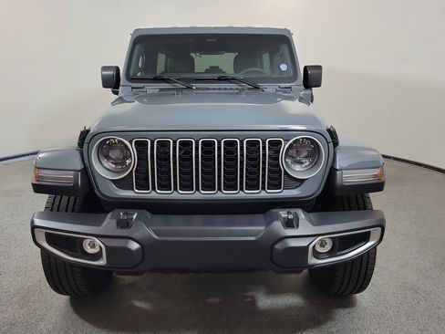 Used 2025 Jeep Wrangler Unlimited Sahara w/ Safety Group image 2