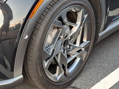 Certified 2023 Genesis GV60 Performance AWD/4WD image 6