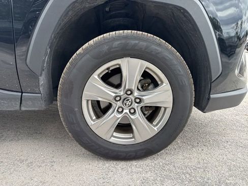 Used 2024 Toyota RAV4 XLE FWD image 21