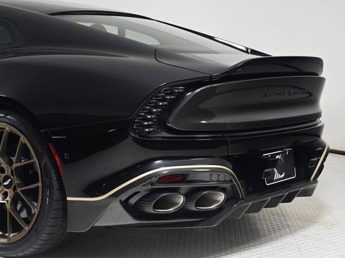 Used 2025 Aston Martin Vanquish image 9