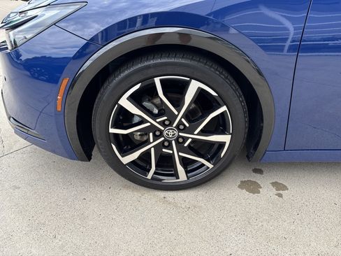 Used 2024 Toyota Prius Prime FWD image 33