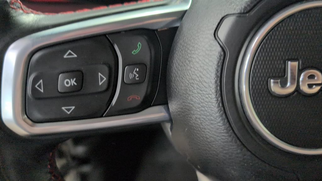 Used 2023 Jeep Wrangler Unlimited Rubicon w/ Dual Top Group AWD/4WD image 10