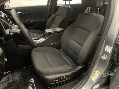 Used 2024 Chevrolet Malibu LT FWD image 12
