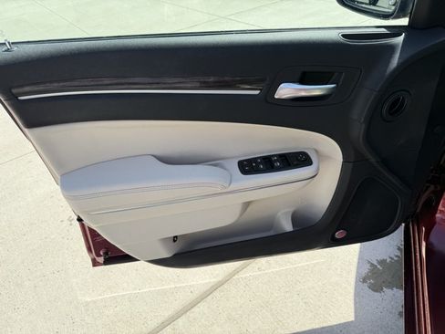 Used 2015 Chrysler 300 Limited w/ 300 Premium Group AWD/4WD image 18