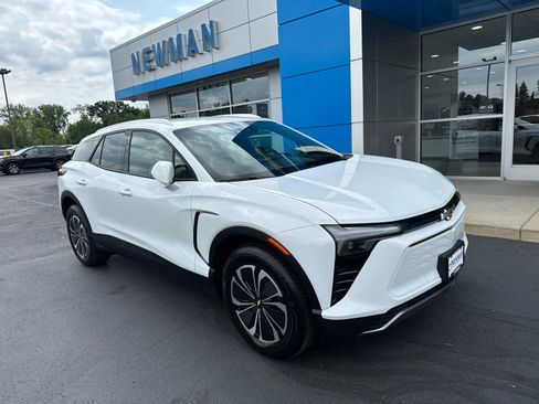 Used 2024 Chevrolet Blazer EV LT AWD/4WD image 1