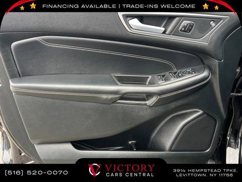 Used 2023 Ford Edge Titanium image 13