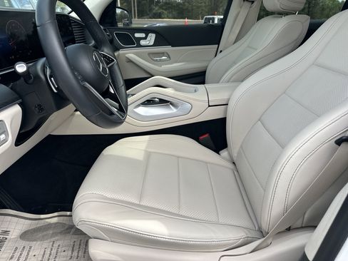 Used 2024 Mercedes-Benz GLE 350 4MATIC image 9